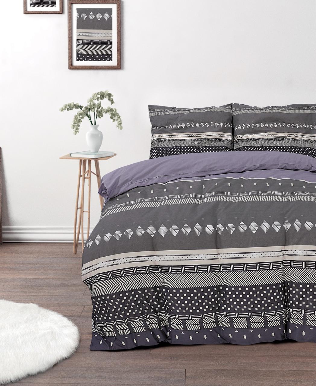 Folded knitted fitted sheets and duvet cover sets manufactured by Ashraf Textile Industries Pakistan